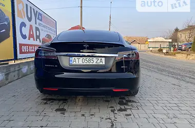 Tesla Model S 90D 2015 - пробіг 145 тис. км