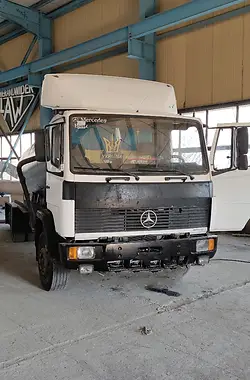 Mercedes-Benz LK-Series 1990 - пробіг 493 тис. км