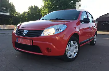 Dacia Sandero 1.4 2008 - пробіг 122 тис. км