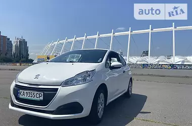 Peugeot 208 Puretech 2016 - пробіг 160 тис. км