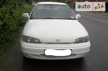 Hyundai Accent 1994 - пробег 100 тыс. км