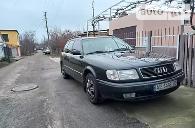 Audi 100 1994 - пробег 300 тыс. км