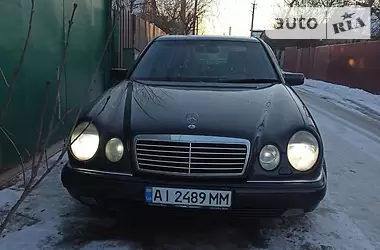 Mercedes-Benz E-Class 1999 - пробег 306 тыс. км