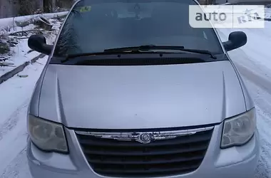 Chrysler Voyager RG 2004 - пробег 350 тыс. км