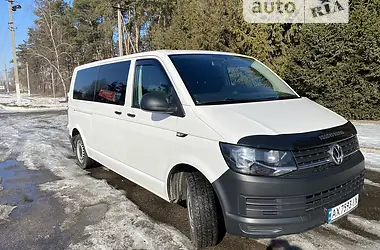 Volkswagen Transporter 2016 - пробіг 300 тис. км