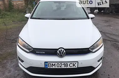 Volkswagen Golf Sportsvan  2014 - пробег 182 тыс. км