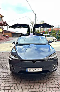 Tesla Model X 2020 - пробіг 60 тис. км