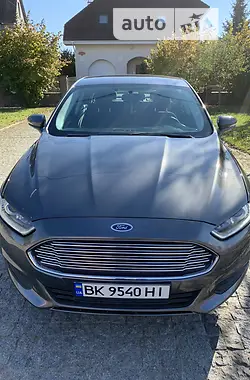 Ford Fusion SE 2015 - пробег 120 тыс. км