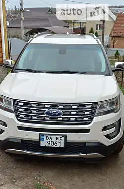 Ford Explorer Platinum 2016 - пробіг 107 тис. км