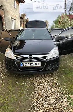 Opel Astra 2009 - пробіг 192 тис. км