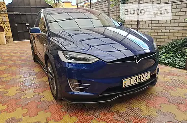 Tesla Model X 100 D 2018 - пробег 33 тыс. км