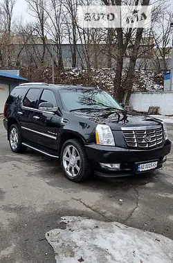 Cadillac Escalade 2008 - пробег 153 тыс. км