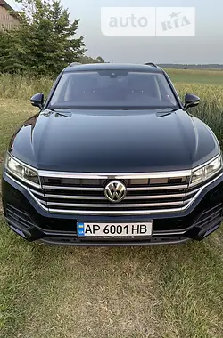 Volkswagen Touareg 2019 - пробіг 170 тис. км