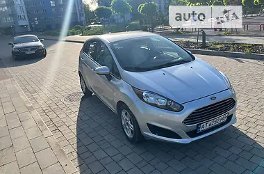 Ford Fiesta SE 2017 - пробіг 100 тис. км