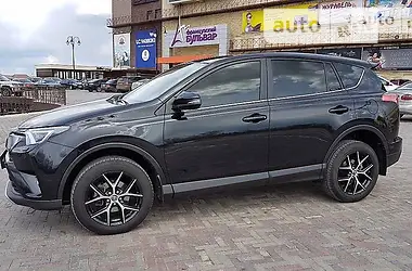 Toyota RAV4 2016 - пробіг 180 тис. км