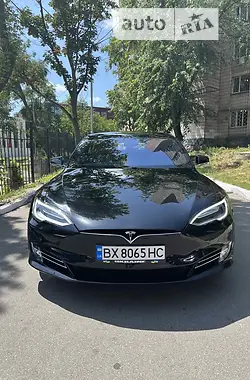 Tesla Model S Long Range Plus 2020 - пробіг 31 тис. км