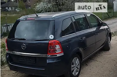 Opel Zafira 2008 - пробіг 259 тис. км