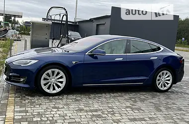 Tesla Model S 2018 - пробег 49 тыс. км