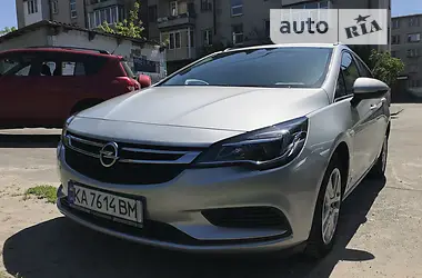 Opel Astra 2017 - пробіг 260 тис. км