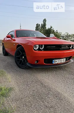 Dodge Challenger Hemi 2016 - пробіг 115 тис. км