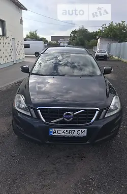 Volvo XC60 2012 - пробег 315 тыс. км