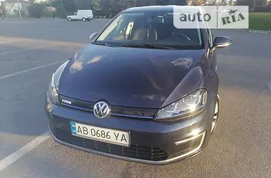 Volkswagen e-Golf SEL Premium 2014 - пробіг 92 тис. км