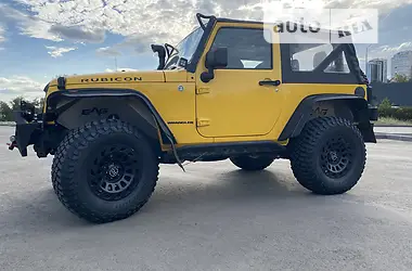 Jeep Wrangler Rubikon 2015 - пробег 14 тыс. км