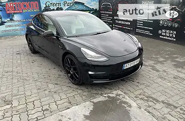 Tesla Model 3 2018 - пробіг 140 тис. км