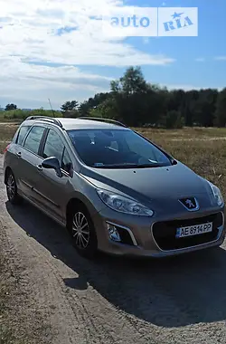 Peugeot 308 2012 - пробіг 198 тис. км