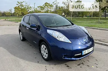 Nissan Leaf 2016 - пробіг 100 тис. км