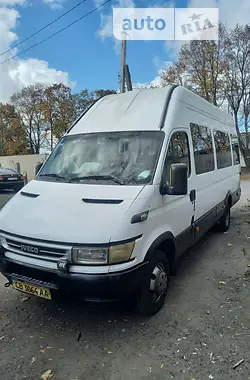 Iveco Daily пасс. 2005 - пробег 300 тыс. км