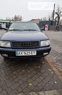 Audi 100 1992 - пробег 300 тыс. км