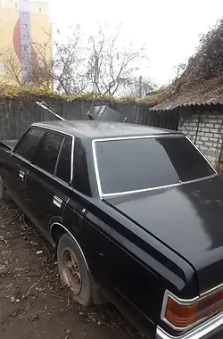 Toyota Crown 1982 - пробіг 350 тис. км