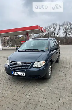 Chrysler Voyager 2006 - пробег 280 тыс. км