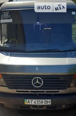 Mercedes-Benz Vario 2005 - пробіг 300 тис. км