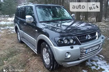 Mitsubishi Pajero  2002 - пробег 300 тыс. км