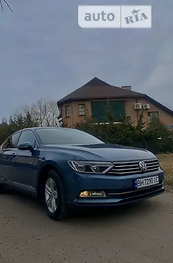 Volkswagen Passat 2015 - пробіг 100 тис. км