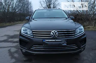 Volkswagen Touareg 2017 - пробег 240 тыс. км