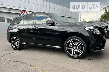 Mercedes-Benz GLE-Class 2017 - пробіг 123 тис. км