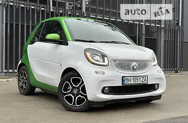 Smart EQ Fortwo 2017 - пробіг 17 тис. км