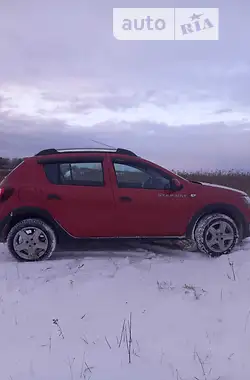Dacia Sandero 2013 - пробег 98 тыс. км