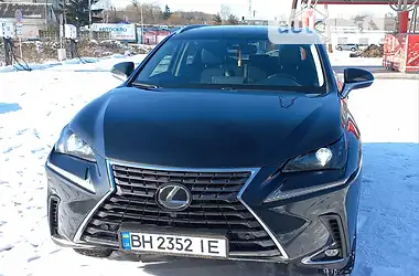 Lexus NX  2018 - пробіг 72 тис. км