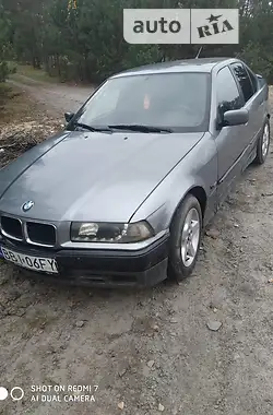 BMW 3 Series 1997 - пробег 300 тыс. км