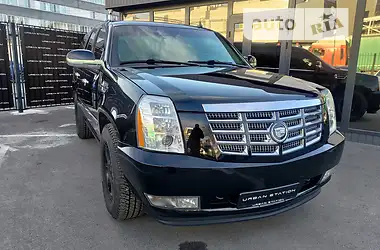 Cadillac Escalade ARMORED B7 2011 - пробег 115 тыс. км