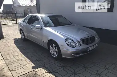 Mercedes-Benz E-Class 2003 - пробег 324 тыс. км