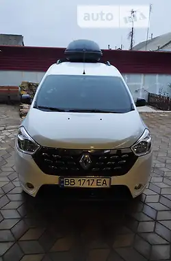 Renault Dokker  2020 - пробег 15 тыс. км