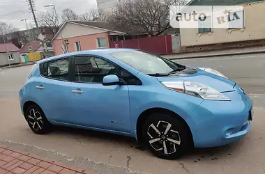 Nissan Leaf 2014 - пробег 117 тыс. км