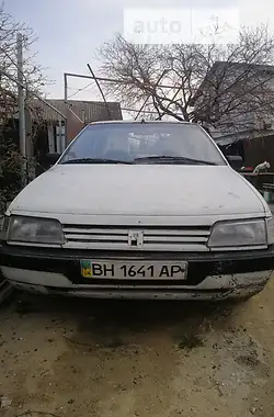 Peugeot 405 1988 - пробег 217 тыс. км
