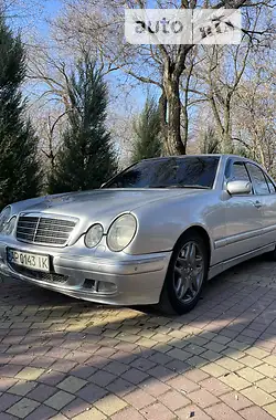 Mercedes-Benz E-Class 2001 - пробіг 306 тис. км