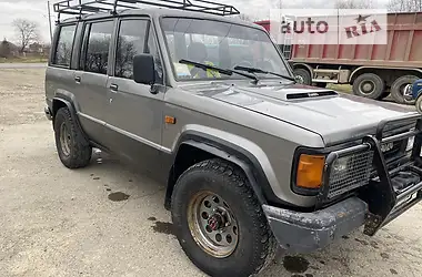 Isuzu Trooper 1990 - пробег 340 тыс. км